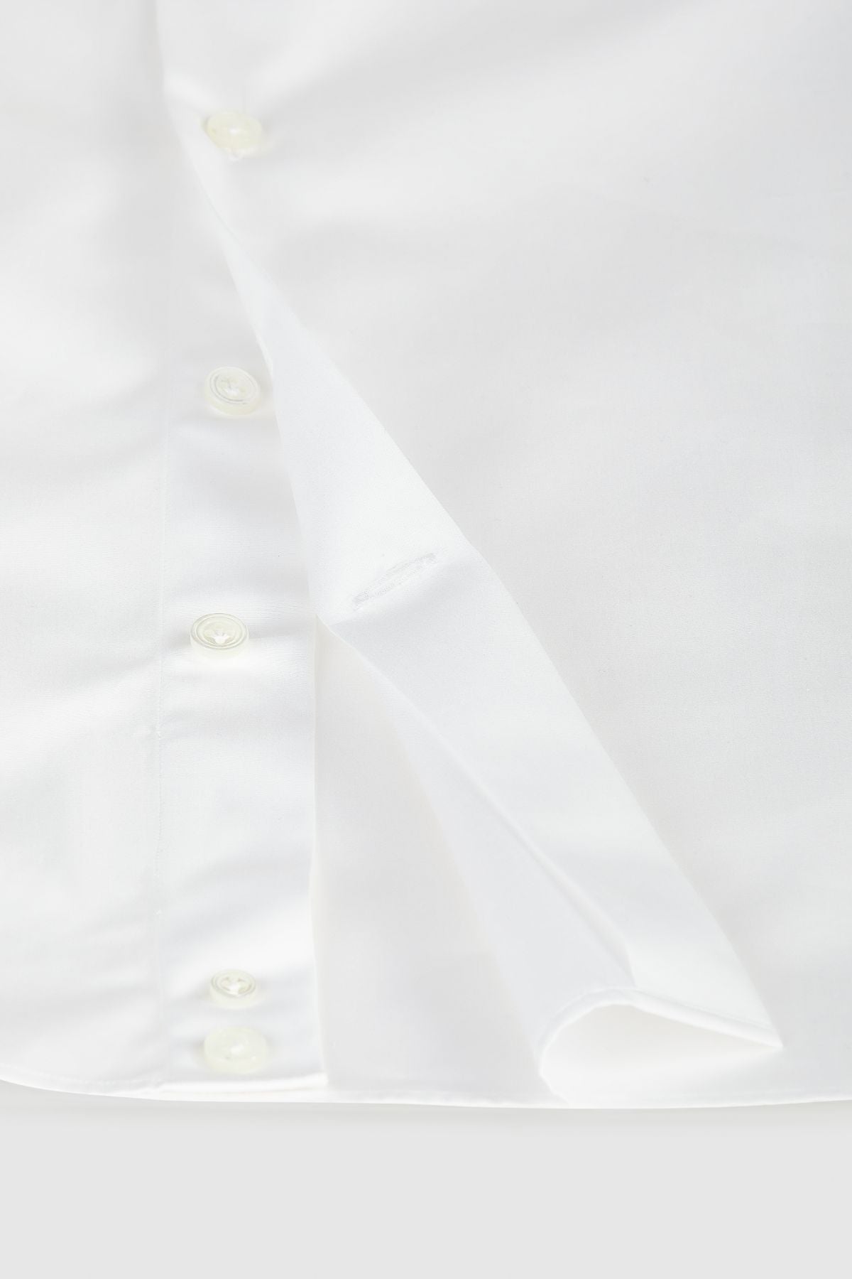 POPELINE ELEGANTE ricamo logo sul polso sinistro